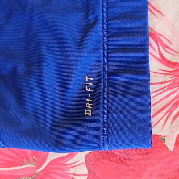 M Nike Sports bra - Picture 8 of 8